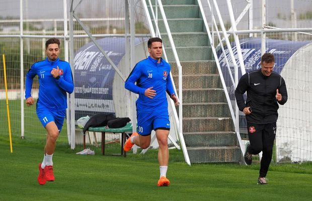 De ce n-a jucat Daniel Paraschiv în primul amical al lui Hermannstadt + Două noutăți pentru Măldărășanu, inclusiv un internațional care a jucat în preliminarii!