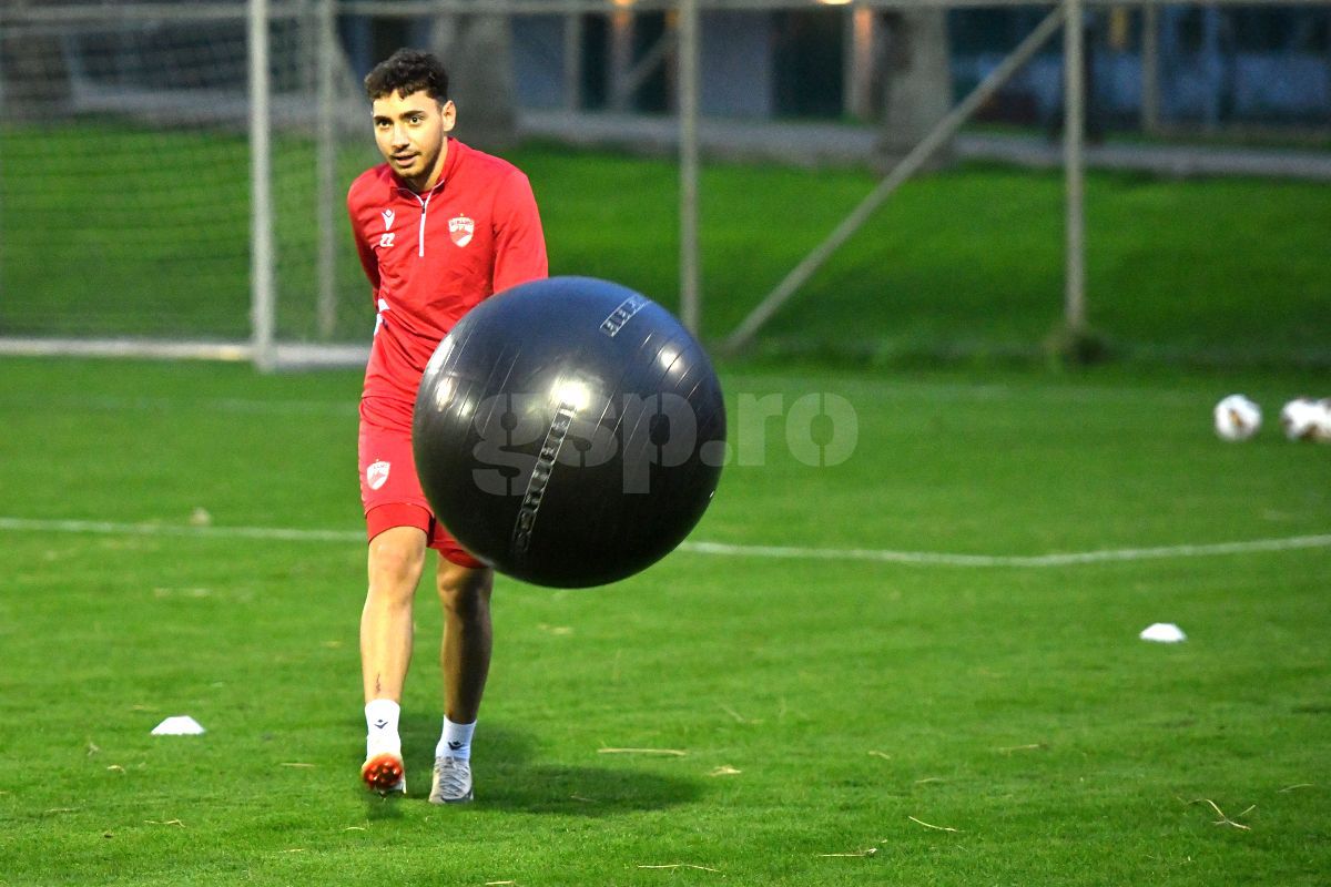 Andrei Nicolescu a făcut anunțul așteptat de fanii lui Dinamo: „Sunt jucători de top, așa cum își dorește Mister!”