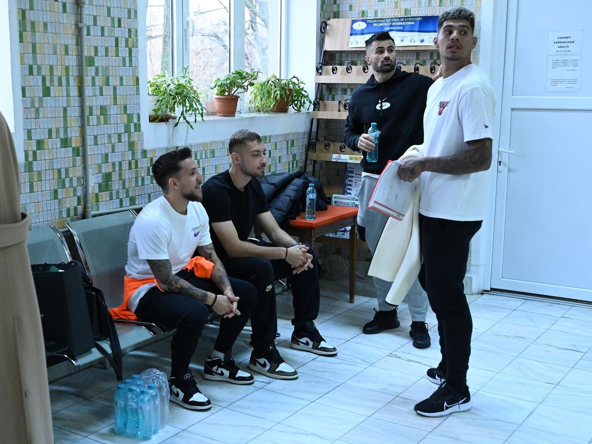 FCSB s-a reunit și pleacă în cantonament » Detaliul observat de reporterul GSP la Florinel Coman + Lista completă a jucătorilor