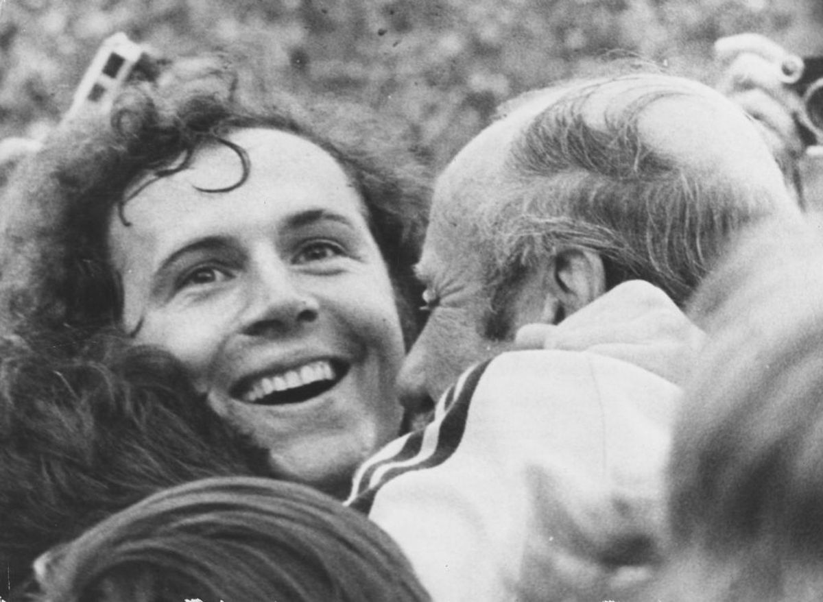 Franz Beckenbauer va avea o statuie în faţa stadionului grupării Bayern Munchen
