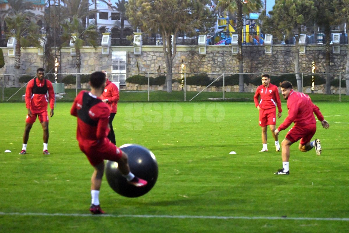 FOTO Antrenament Dinamo în Antalya 08.01.2024
