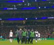 Scene tulburătoare în Tottenham - Liverpool: 9 minute de întrerupere, după ce colegul lui Drăgușin s-a prăbușit pe gazon