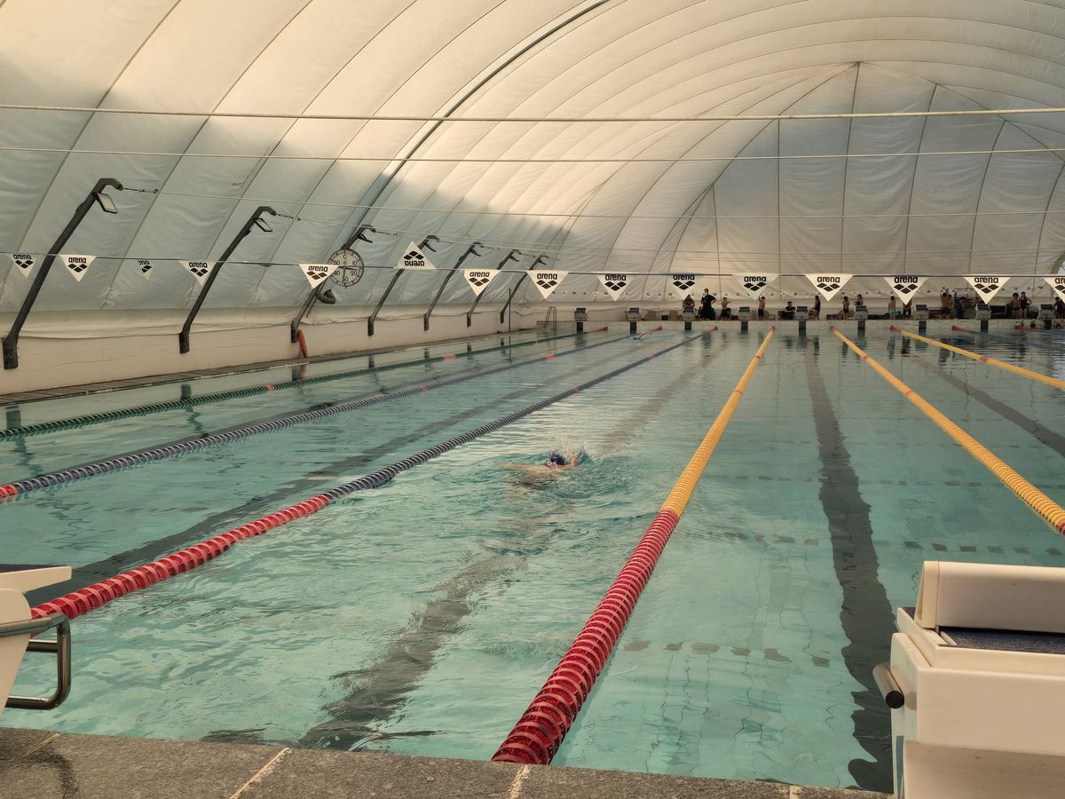 Cortul în care se antrenează David Popovici