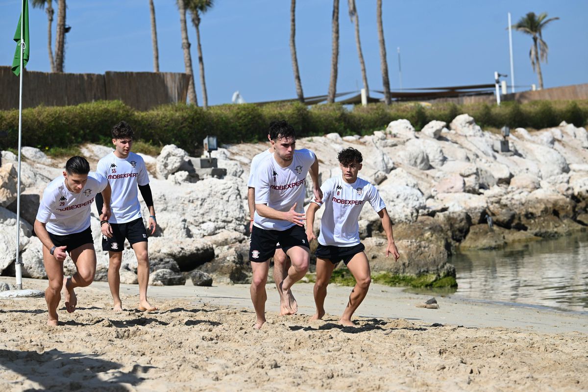 „Survivor Dubai” ediția 2025 » La ce îi supune Marius Șumudică pe rapidiști în cantonament: imaginile au apărut pe Facebook