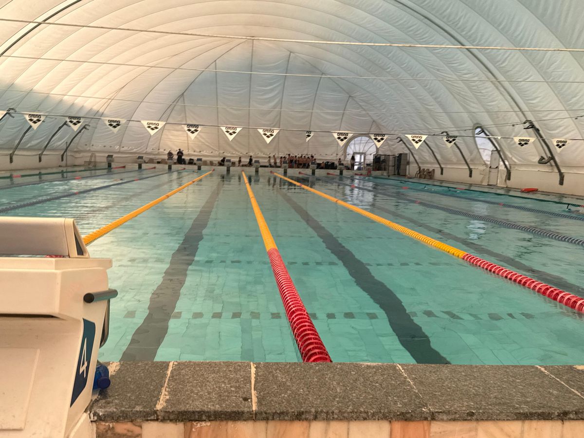 GSP.ro a vizitat balonul de care s-a plâns David Popovici: „Mi-ar fi rușine să-i aduc aici pe adversarii mei” » Imaginile surprinse la „Lia Manoliu”