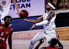Eșec dezamăgitor pentru U-BT Cluj-Napoca, într-un meci important în cursa pentru play-off » Alb-negrii, dominați total în ultimul sfert