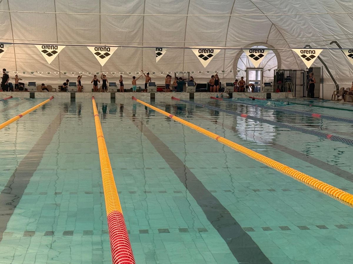 Cortul în care se antrenează David Popovici