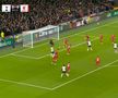 Scene tulburătoare în Tottenham - Liverpool: 9 minute de întrerupere, după ce colegul lui Drăgușin s-a prăbușit pe gazon