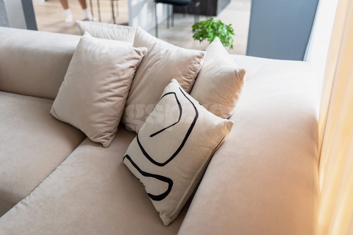 Cum arată penthouse-ul lui Dennis Man din Arad, în care a investit salariul său la Parma pe o lună: „Și-a dorit mereu să fie discret”