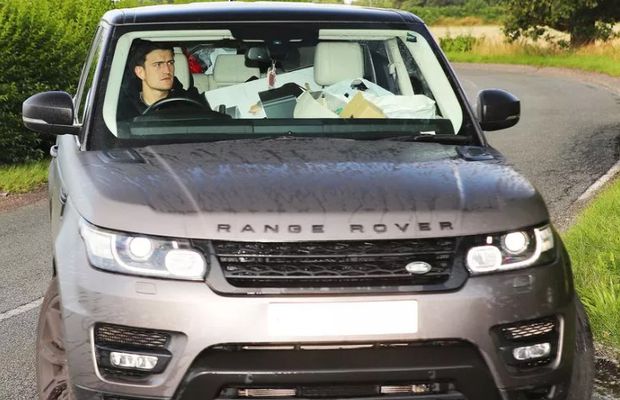 Lent în iarbă, rachetă pe șosea » Harry Maguire a fost prins de radar cu 56 km/h peste limită