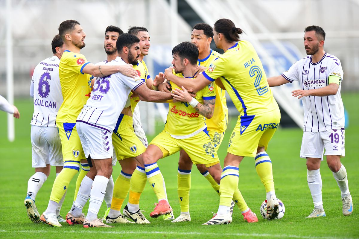 Bătaie în primul amical al iernii la Petrolul