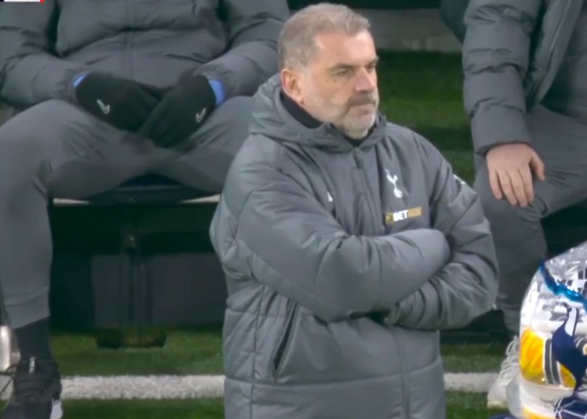 Scene tulburătoare în Tottenham - Liverpool: 9 minute de întrerupere, după ce colegul lui Drăgușin s-a prăbușit pe gazon