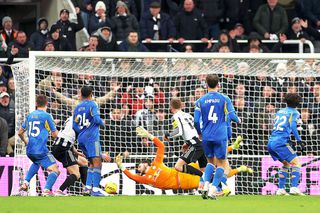 Au înscris cel mai târziu gol al victoriei din istoria Premier League!
