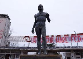 Se mută Patzaichin, Hîldan și Discobolul » Am aflat unde ajung statuile din Complexul Sportiv Dinamo