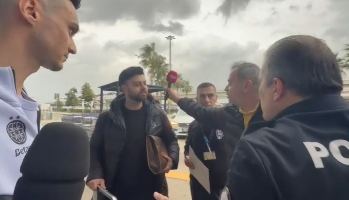 Scandal la plecarea lui Șut din Antalya! Ce a apucat să spună fotbalistul, în timp ce un reporter român era bruscat de polițiști