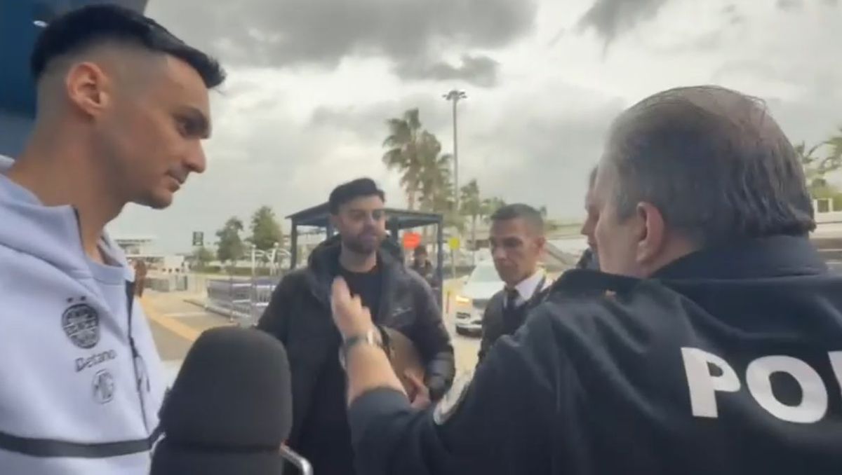 Scandal la plecarea lui Șut din Antalya! Ce a apucat să spună fotbalistul, în timp ce un reporter român era bruscat de polițiști