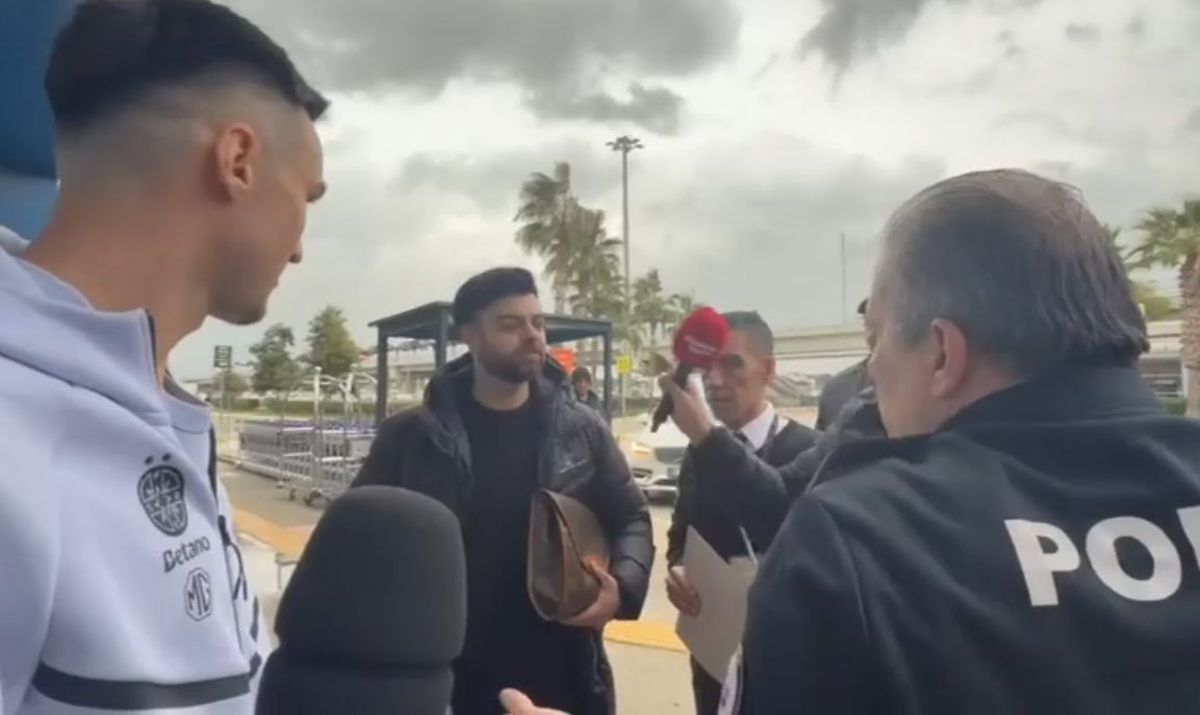 Scandal la plecarea lui Șut din Antalya! Ce a apucat să spună fotbalistul, în timp ce un reporter român era bruscat de polițiști