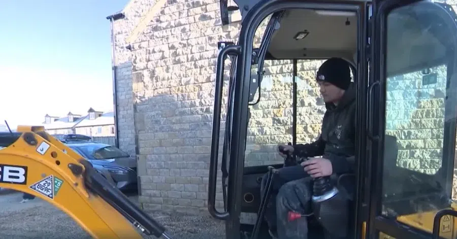 Senzația Mondialului s-a întors la munca pe șantier: „Principala mea sursă de venit! Râzi mult, salariu săptămânal”