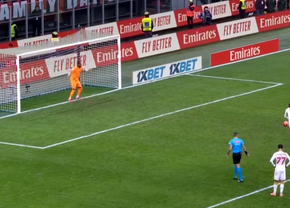 Scene incredibile în AC Milan - Genoa: Nicolae Stanciu a avut victoria în gheată, dar a bătut LAMENTABIL penalty-ul din minutul 90+9!