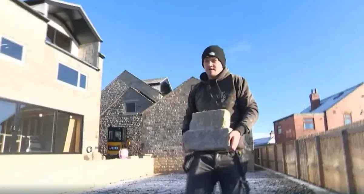 Senzația Mondialului s-a întors la munca pe șantier: „Principala mea sursă de venit! Râzi mult, salariu săptămânal”