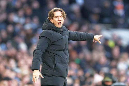 Antrenorul lui Tottenham a băut dintr-un pahar cu sigla marii rivale: „Absolut prostesc!”