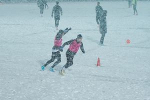 În așteptarea transferurilor, Farul a fost prinsă de zăpadă » Imagini din cantonament