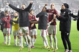 Negocieri avansate pentru transferul titularului de la Rapid!