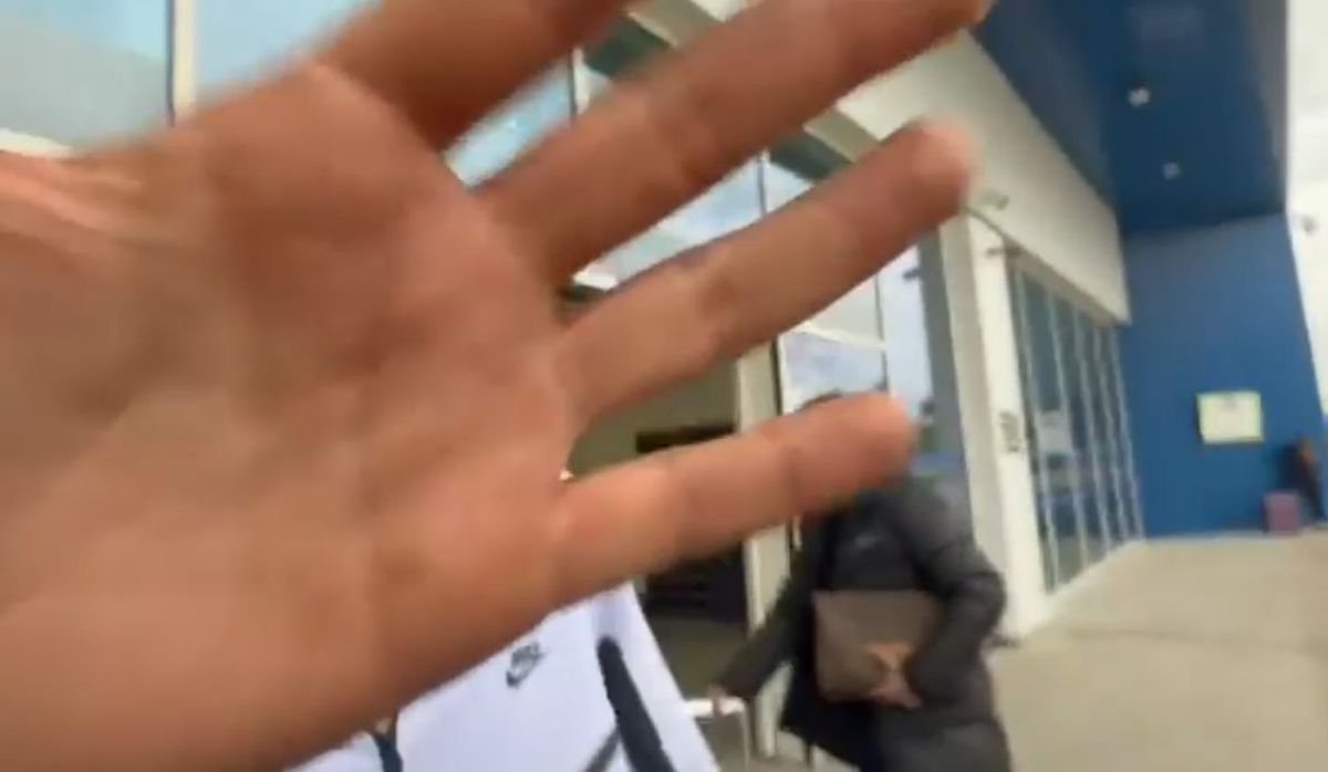 Scandal la plecarea lui Șut din Antalya! Ce a apucat să spună fotbalistul, în timp ce un reporter român era bruscat de polițiști