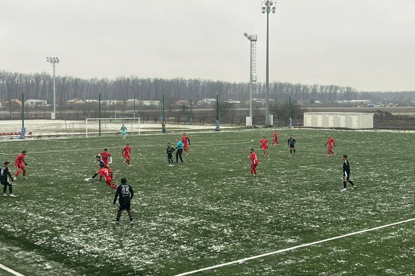 Unirea Slobozia, victorie la scor de tenis, în zăpadă, la primul meci din 2026