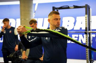 „Vrem condiții normale! Ne plouă în vestiar!” » Jucătorii revelației din Superligă, atac brutal: „E rușinos! Nu cerem foarte mult”