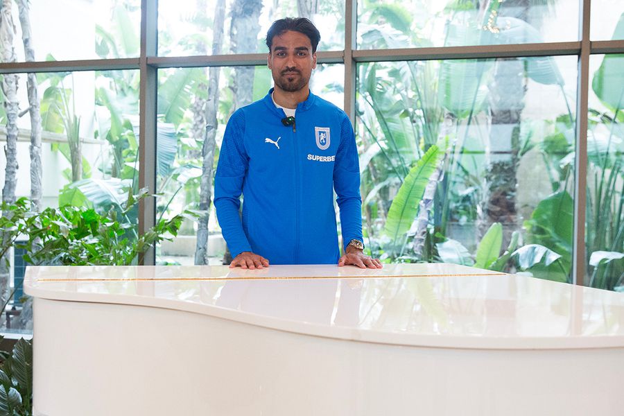 „Îmi doresc să nu prindă FCSB play-off-ul!” » Ștefan Baiaram, despre lupta la titlu, conflictul cu Rădoi, mașina la care visează și o pasiune nebănuită: „Chiar mă pricep”