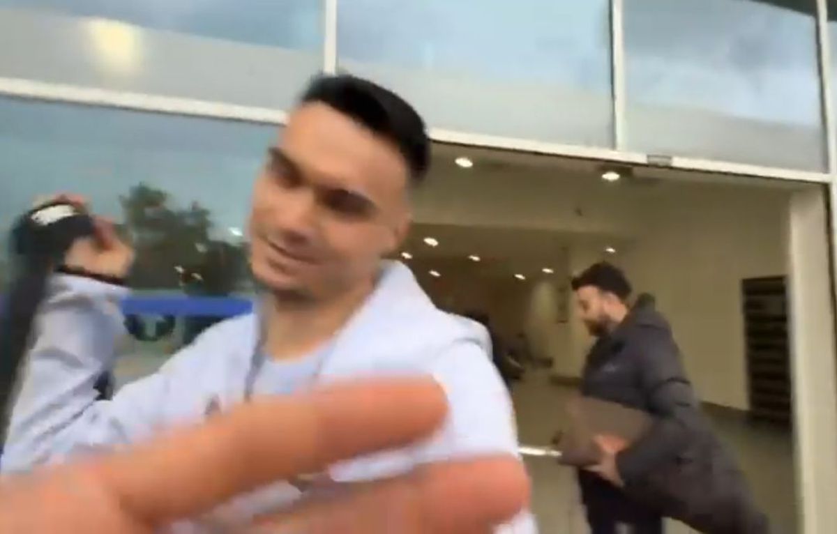 Scandal la plecarea lui Șut din Antalya! Ce a apucat să spună fotbalistul, în timp ce un reporter român era bruscat de polițiști