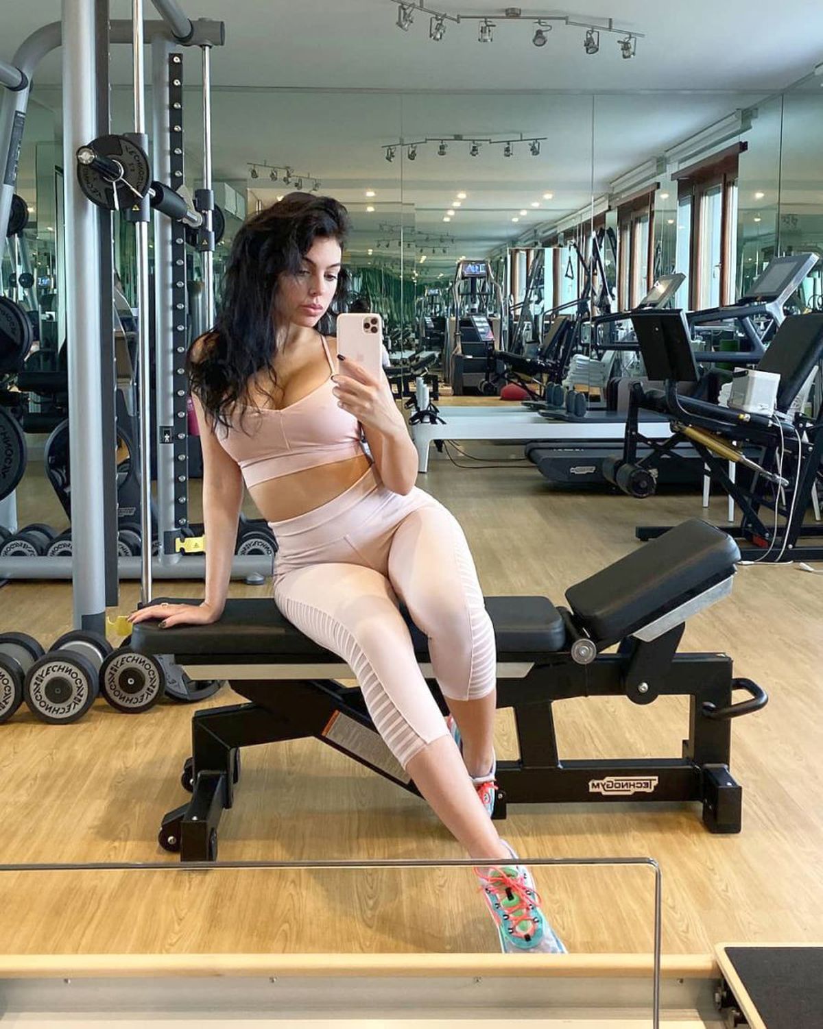 FOTO Iubita lui Cristiano Ronaldo, postare INCENDIARĂ pe Instagram! Peste 2 milioane de like-uri în 7 ore