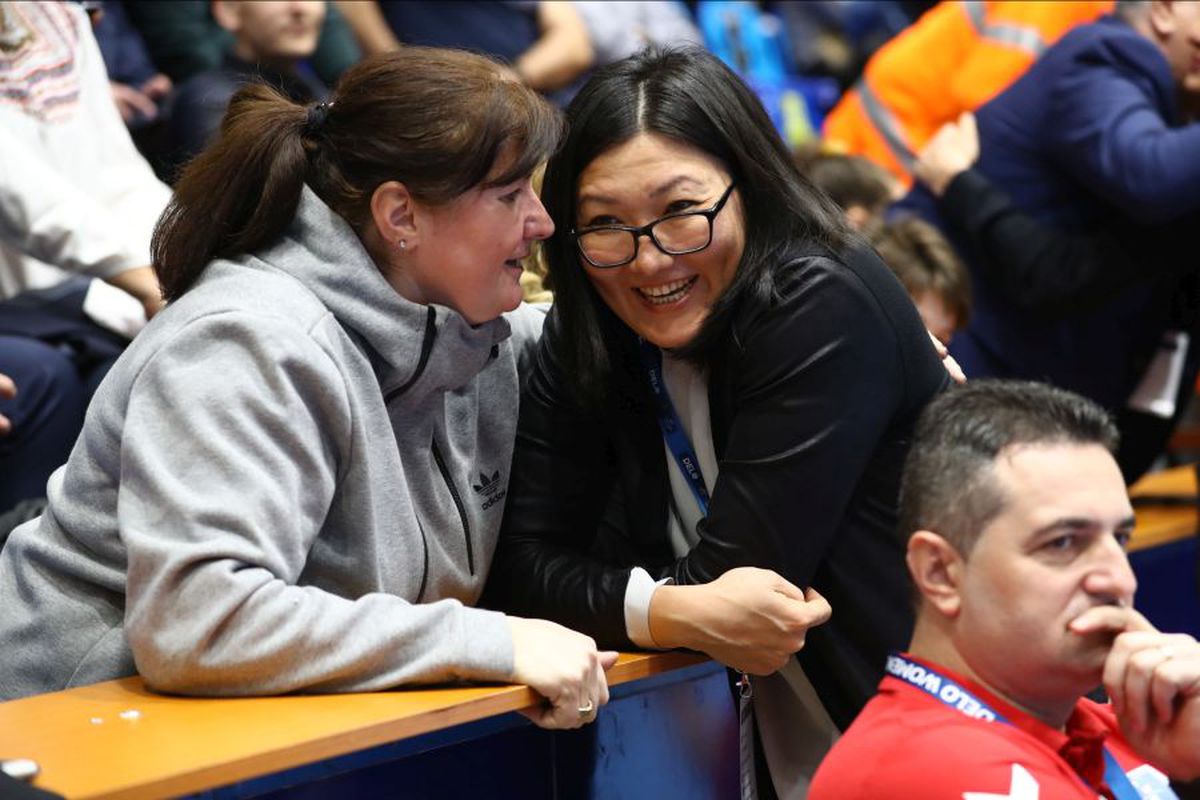 SCM RM. VÂLCEA - GYOR 20-29 // VIDEO+FOTO Fără scăpare! Campioana României a fost învinsă de Gyor în grupele Ligii Campionilor