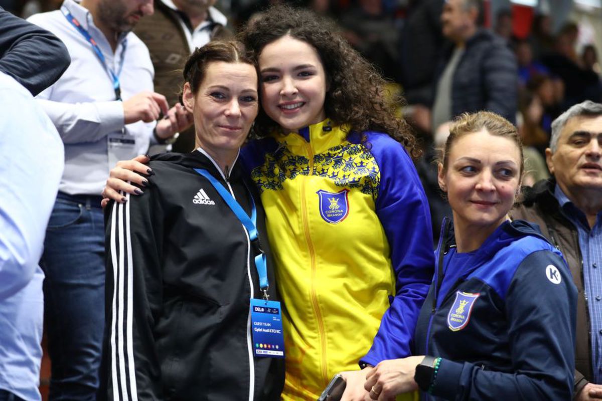 SCM RM. VÂLCEA - GYOR 20-29 // VIDEO+FOTO Fără scăpare! Campioana României a fost învinsă de Gyor în grupele Ligii Campionilor