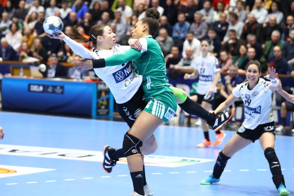 SCM RM. VÂLCEA - GYOR 20-29 // VIDEO+FOTO Fără scăpare! Campioana României a fost învinsă de Gyor în grupele Ligii Campionilor