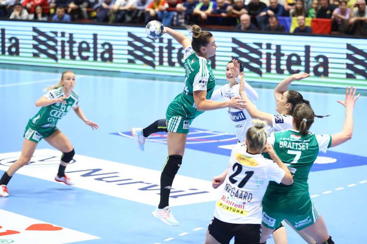 SCM RM. VÂLCEA - GYOR 20-29 // Kristina Liscevici: „E greu să joci cu Gyor aproape o repriză în inferioritate!”