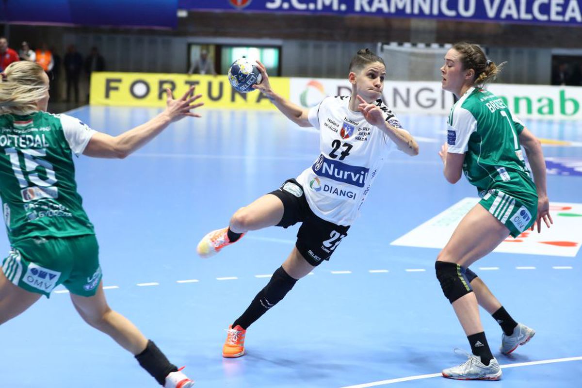 SCM RM. VÂLCEA - GYOR 20-29 // VIDEO+FOTO Fără scăpare! Campioana României a fost învinsă de Gyor în grupele Ligii Campionilor