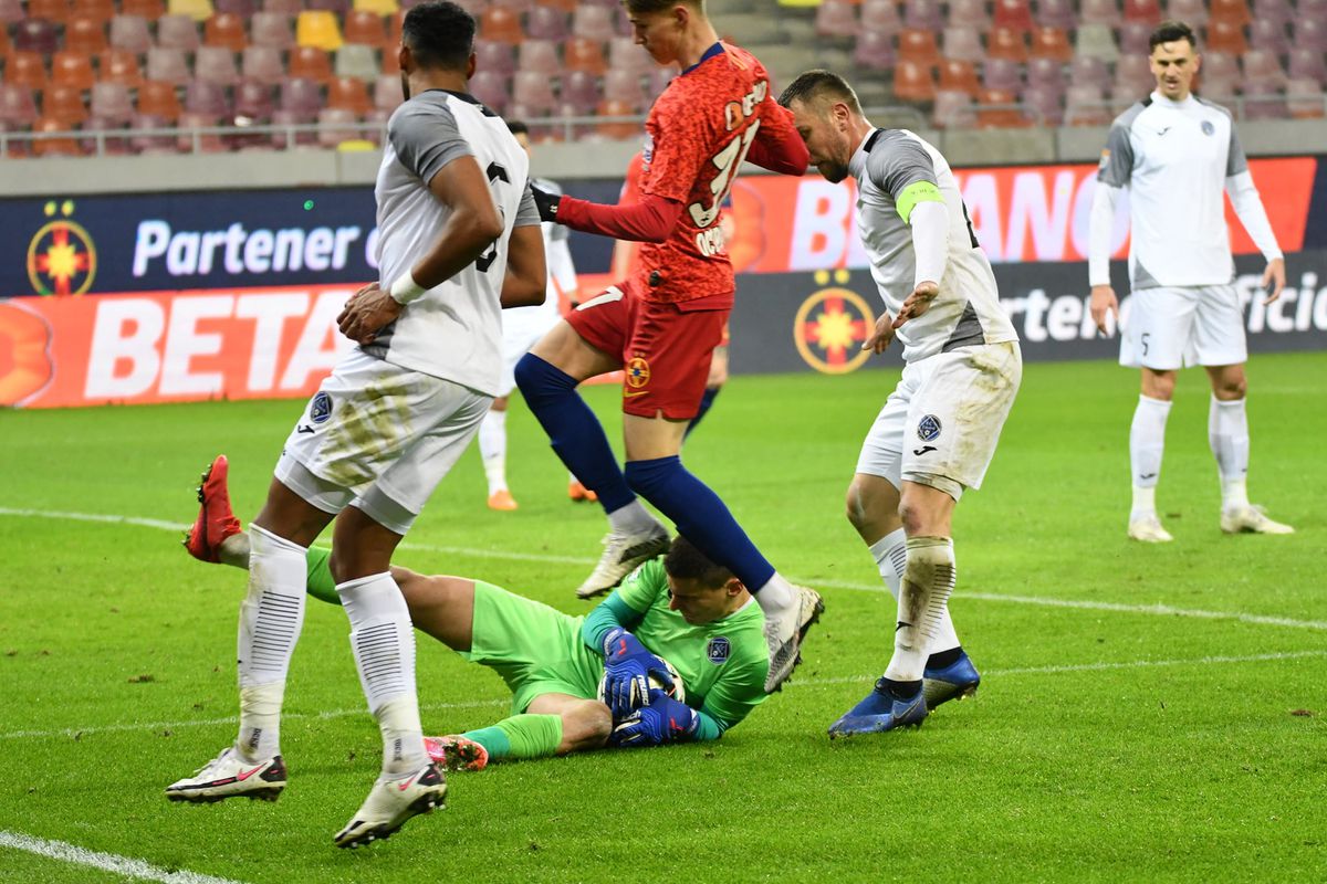 Gigi Becali, după eșecul cu Clinceni: „Am mâncat bătaie de la Rusescu și Popa...” » Ce spune despre ultima mutare a lui CFR Cluj: „M-am convins, gata!”