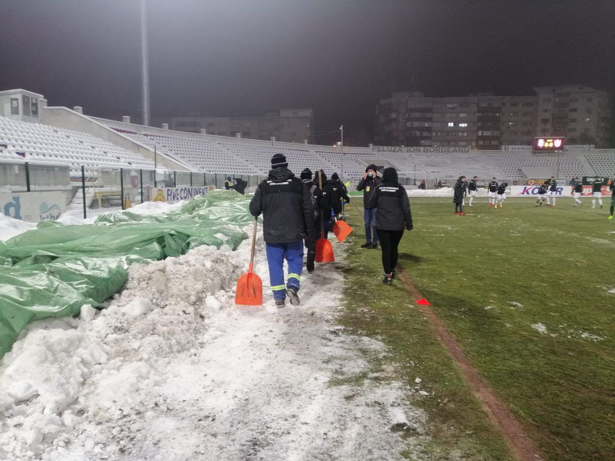 VIDEO+FOTO Ice Age la Botoșani! Ce s-a întâmplat în cabina comentatorilor înainte de meci