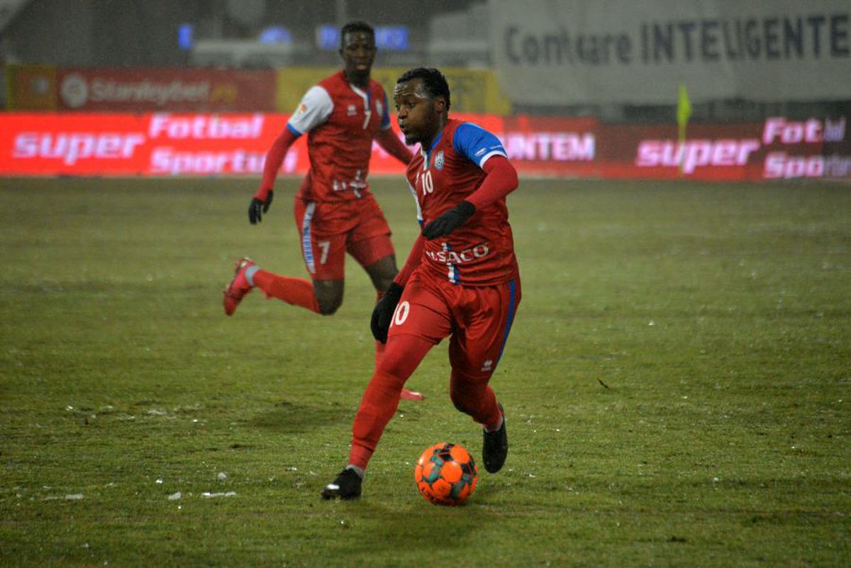 FC Botoșani - CFR Cluj 2-1. FOTO+VIDEO Campioana ratează șansa de a trece peste FCSB » Prima înfrângere pentru Iordănescu! Clasamentul actualizat