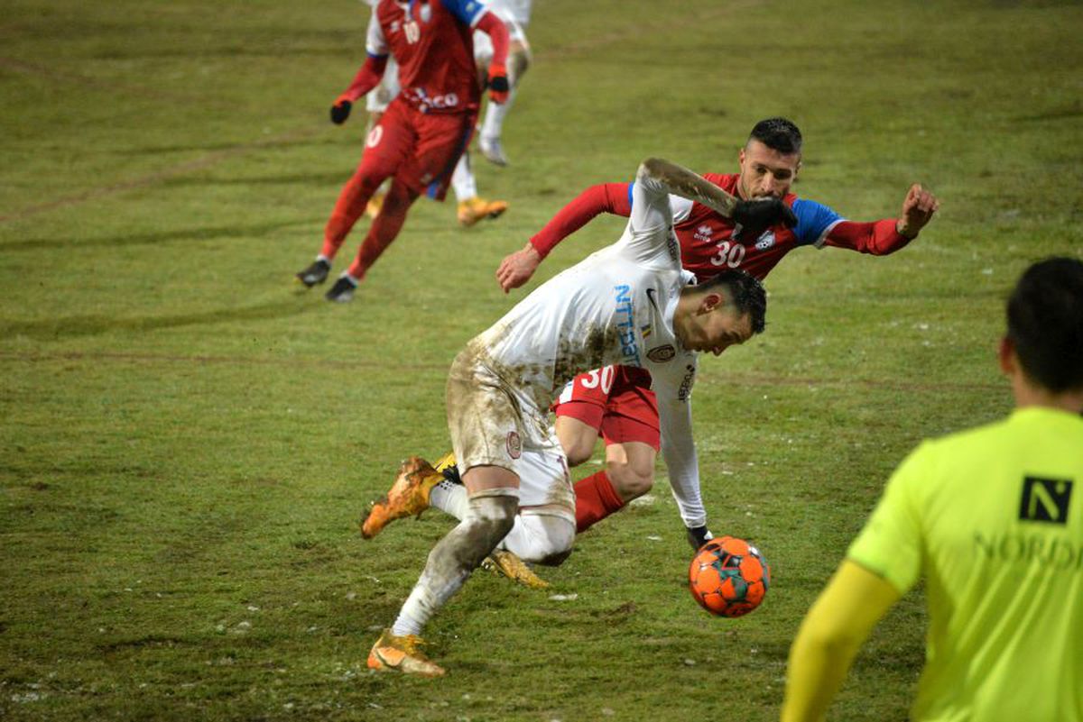 FC Botoșani - CFR Cluj 2-1. FOTO+VIDEO Campioana ratează șansa de a trece peste FCSB » Prima înfrângere pentru Iordănescu! Clasamentul actualizat