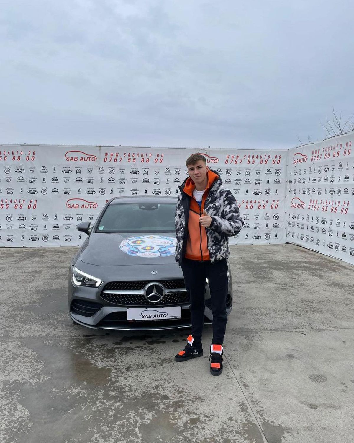 Tavi Popescu a primit cadoul de la Gigi Becali: un Mercedes CLA 220 2020