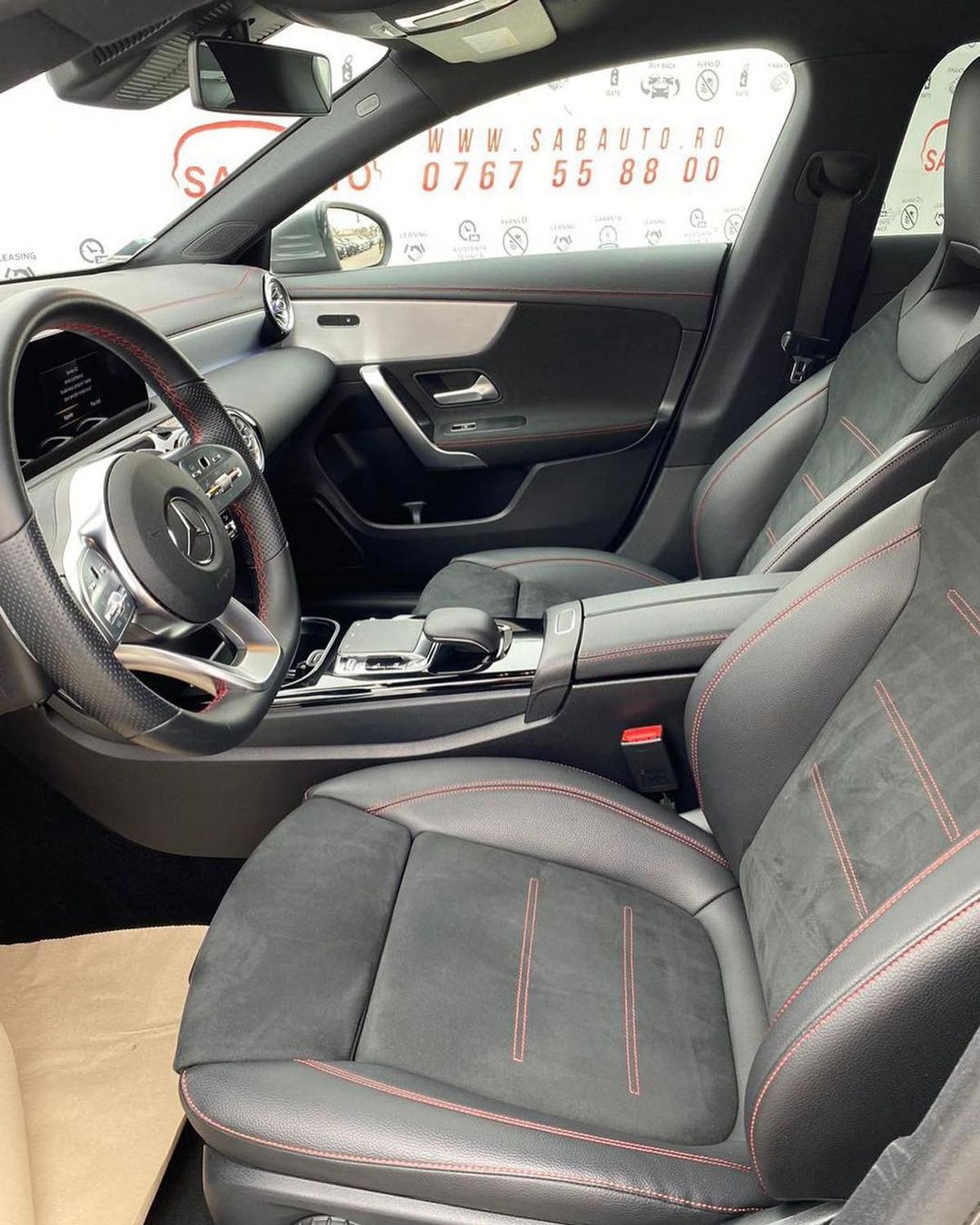 Tavi Popescu a primit cadoul de la Gigi Becali: un Mercedes CLA 220 2020