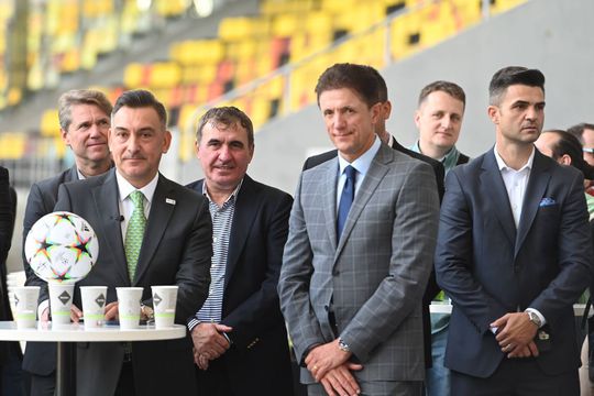 Gică Hagi (58 de ani) a dezvăluit că bugetul anual de salarii al Farului nu depășește două milioane de euro.  / FOTO: Imago