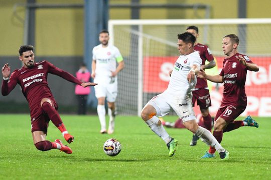 Dinamo Kiev și FC Hermannstadt au ajuns la un acord pentru transferul lui Daniel Paraschiv (23 de ani), în schimbul sumei de 1,2 milioane de euro. Atacantul nu e convins să accepte mutarea, din cauza războiului din Ucraina.