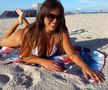 Cea mai sexy arbitră de fotbal a rămas în bikini pe plajele din Miami