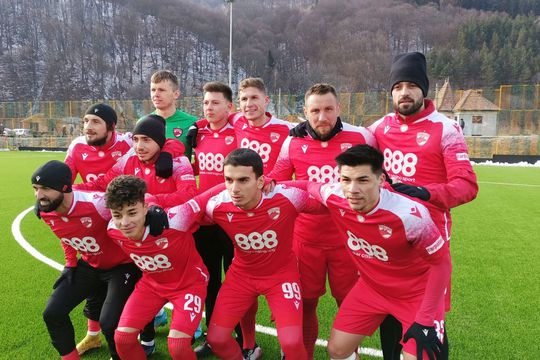Dinamo, la amicalul cu Muscelul Câmpulung Elite // sursă foto: Bogdan Burhan