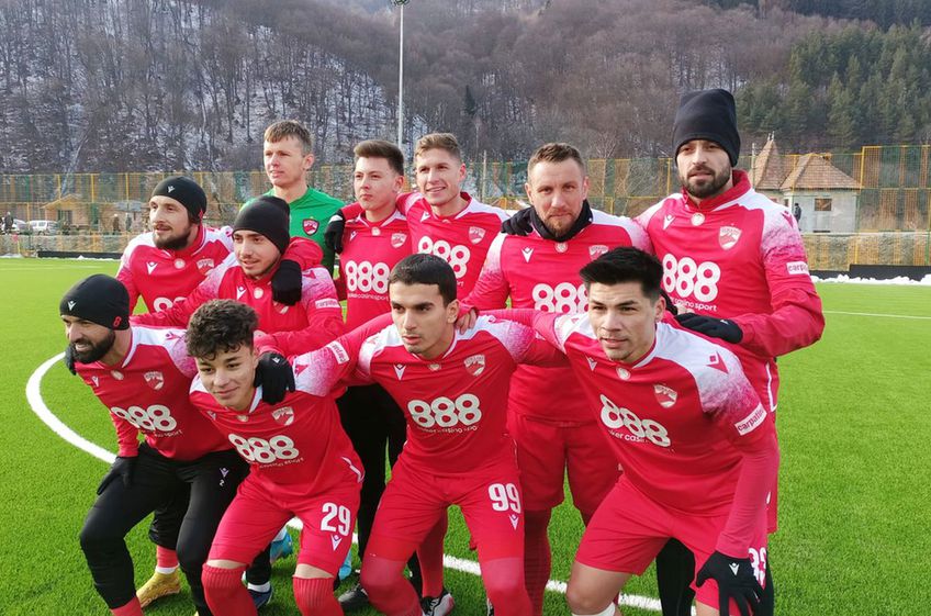 Dinamo, la amicalul cu Muscelul Câmpulung Elite // sursă foto: Bogdan Burhan
