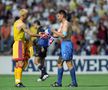 Lucian Marinescu și Zvonimir Boban fac schimb de tricouri. Foto: Imago Images
